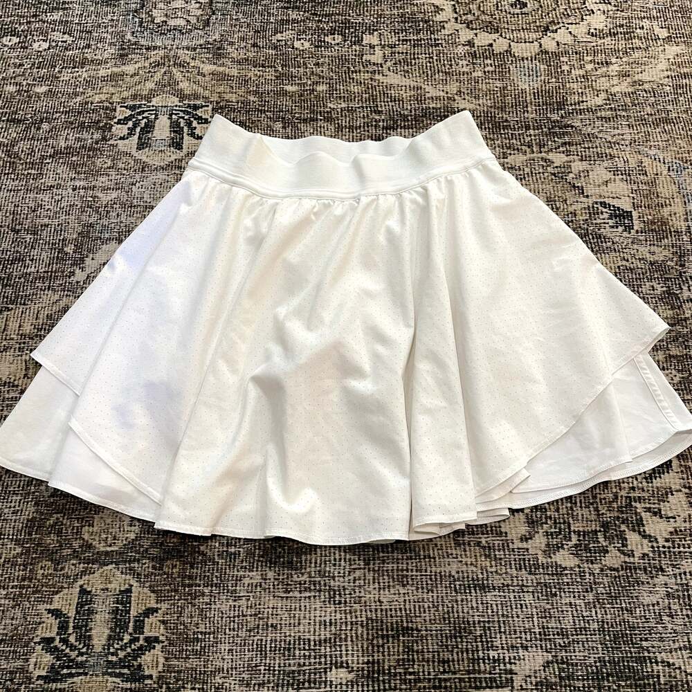 Lululemon Court Rival Perforated High-Rise Skirt *Long White Women's Size 2